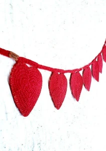 Varal de Corações em Crochê Valentine's - Artesanato e Personalizados