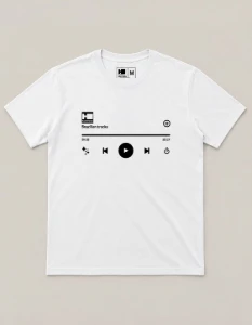 Camiseta Branca Play - Artesanato e Personalizados