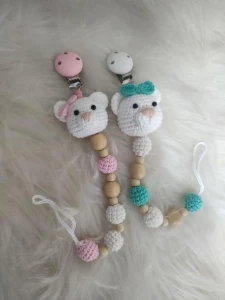 Prendedor de Chupeta Ursinha - Artesanato e Personalizados