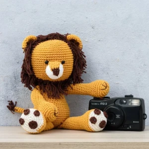 Léo, o Leão em Amigurumi - Artesanato e Personalizados
