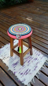 Capa para Banqueta Mandala Multicolorida Neon em Crochê - Artesanato e Personalizados