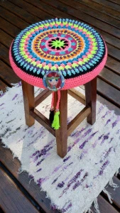 Capa para Banqueta Mandala Multicolorida Neon em Crochê - Artesanato e Personalizados