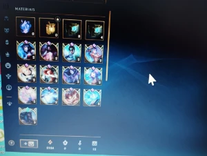 Conta Lol Ouro 4, com Ultimate do Udyr, mts espólios e emblm - League of Legends