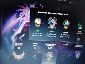 Conta Lol Ouro 4, com Ultimate do Udyr, mts espólios e emblm - League of Legends