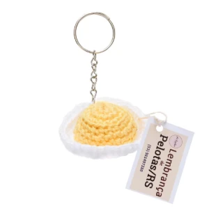 Chaveiro mini Quindim em amiguruimi - Artesanato e Personalizados