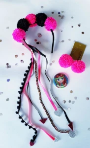 Kit Tiara Coroa de Pompom e Brincos - Artesanato e Personalizados