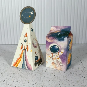 Caixas Milk e Pirâmide Astronauta - Kits 20 ou 40 - Artesanato e Personalizados