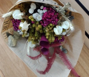 Buquê de Flores Desidratadas 40 cm - Cores - Artesanato e Personalizados