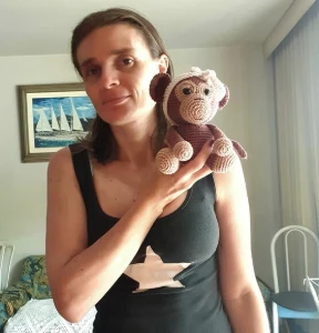 Macaquinha Nanika Amigurumi