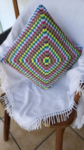 Capa de Almofada Dupla Face em Crochê - Artesanato e Personalizados