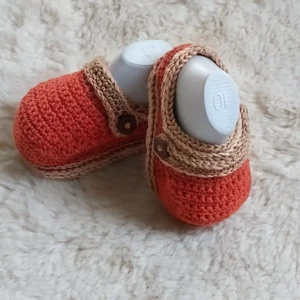Sapatinho Vazado de Crochê para Bebê