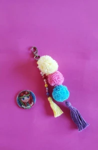 Chaveiro Pompom para Bolsas - Artesanato e Personalizados