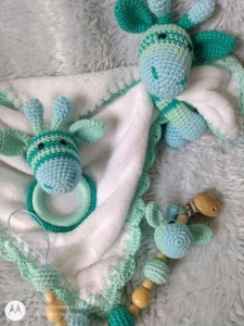 Kit Baby - Naninha + Prendedor + Chocalho - Artesanato e Personalizados