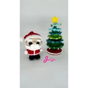 Papai Noel em Amigurumi 15 cm - Artesanato e Personalizados