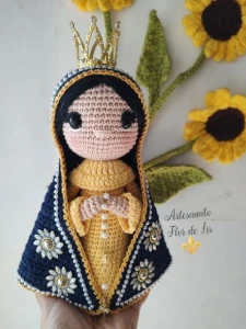 Santinha em Crochê - Nossa Senhora Aparecida - Artesanato e Personalizados