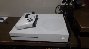 Xbox One S + Controle