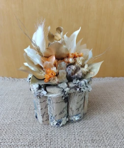 Arranjo no Cachepot de Pé de Café - Laranja e Dourado - Artesanato e Personalizados