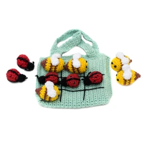 Jogo da Velha com Abelhas e Joaninhas em Amigurumi - Artesanato e Personalizados
