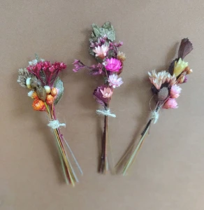 Mini Buquês Sortidos 9 cm - Kit Único com 10 - Artesanato e Personalizados
