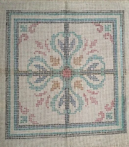 Tela para bordar em juta TJ-101 - 60 x 57 cm - Artesanato e Personalizados