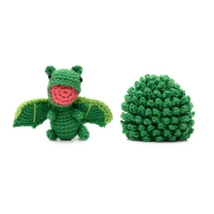 Ovo com filhote de Dragão verde em amigurumi - Artesanato e Personalizados