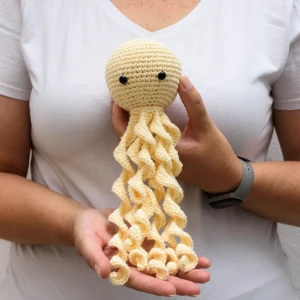 Polvo Newborn Amarelo Amigurumi - Artesanato e Personalizados