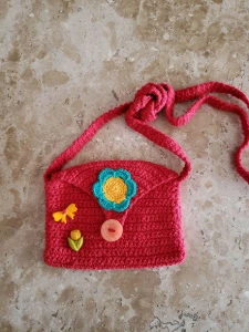 Bolsa Infantil em Crochê - Artesanato e Personalizados