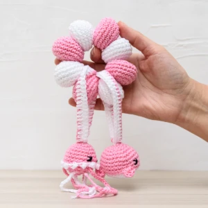 Chocalho de Bebê Amigurumi Crochê Rosa - Artesanato e Personalizados