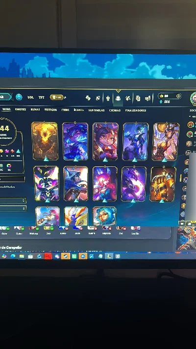 Conta lol platina  platina MMR ALTO 144 skin - League of Legends