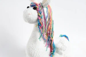 Unicórnio em Amigurumi - Artesanato e Personalizados