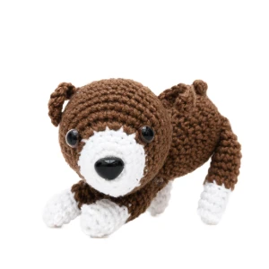 Mini Cachorro Marrom e Branco em Amigurumi - Artesanato e Personalizados