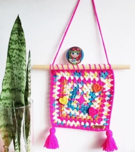 Bandeirola (flâmula) Decorativa Mesclada em Crochê - Artesanato e Personalizados
