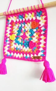 Bandeirola (flâmula) Decorativa Mesclada em Crochê - Artesanato e Personalizados