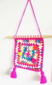 Bandeirola (flâmula) Decorativa Mesclada em Crochê - Artesanato e Personalizados
