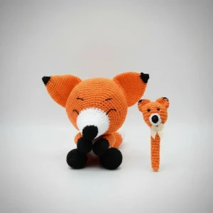 Duo Raposa Soneca e Raposa Newborn em Amigurumi - Artesanato e Personalizados
