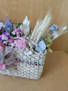 Sacolinha decorada com flores desidratadas - Artesanato e Personalizados