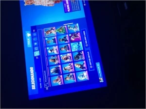 Conta Fortnite Season 5 capítulo 1 com glow e batman bundle