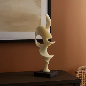Escultura Decorativa em Resina