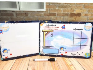 Lousa MDF Astronauta sem Alça e Jogos no Verso - Artesanato e Personalizados