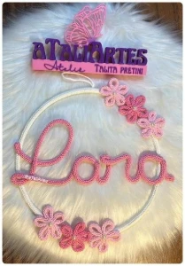 Porta Maternidade Menina guirlanda de Flores Minimalista - Artesanato e Personalizados