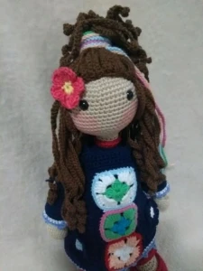 Boneca Hippie em crochê - Artesanato e Personalizados