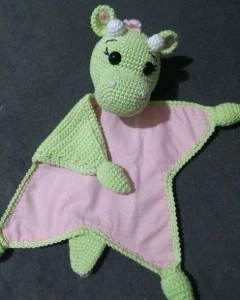 Naninha ou Manta do Apego em Crochê - Dragão Menina - Artesanato e Personalizados