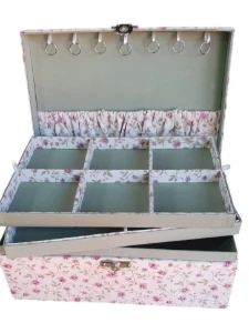 Porta-Joias Grande em Linho Floral de 4 Andares - Artesanato e Personalizados