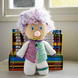 Palhaça de Cabelo Crespo em Amigurumi - Artesanato e Personalizados