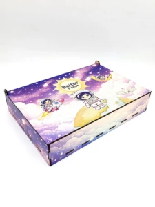 Tabuleiro Astronauta Menina em MDF com Caixa MDF - Artesanato e Personalizados