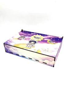 Tabuleiro Astronauta Menina em MDF com Caixa MDF - Artesanato e Personalizados