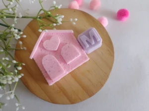 Sabonete Casinha com Coracão - Artesanato e Personalizados