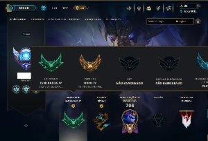 Esmeralda 4 com TODOS os Champs e 72 Skins (ADC / SUP / JG)
