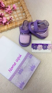 Kit Bebê Sandalinha Personalizado Roxo e Lilás - Artesanato e Personalizados