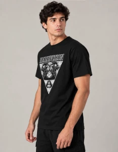 Camiseta Preta Skateboarder - Artesanato e Personalizados